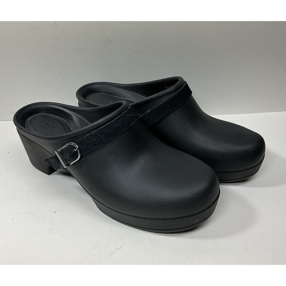 Crocs Sarah Black Belted Clogs Womens Sz 9 Block Heel Mule Slip-On Buckle 203631